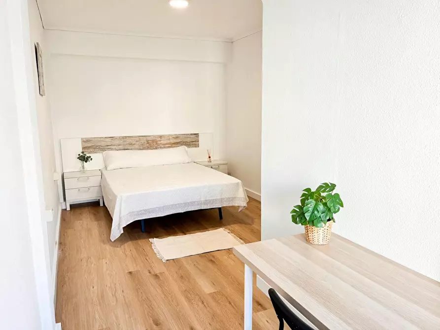 Immagine 9 di Camera in affitto  in Carrer del Mestre Falla a Castellon De La Plana/Castello De La Pla