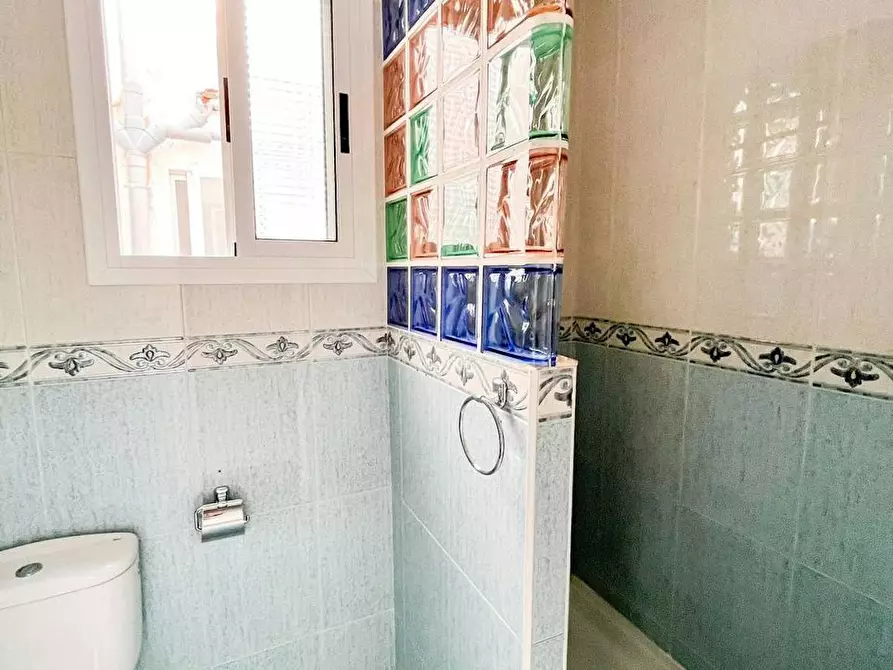 Immagine 2 di Camera in affitto  in Carrer del Mestre Falla a Castellon De La Plana/Castello De La Pla