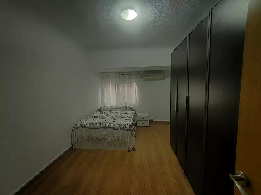 Immagine 5 di Appartamento in affitto  in Avenida de los Condes de Soto Ameno a Alicante/Alacant