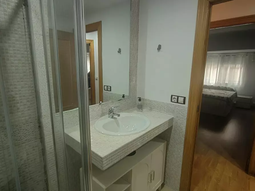 Immagine 10 di Appartamento in affitto  in Avenida de los Condes de Soto Ameno a Alicante/Alacant