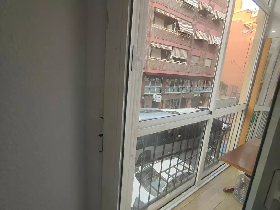 Immagine 4 di Appartamento in affitto  in Avenida de los Condes de Soto Ameno a Alicante/Alacant