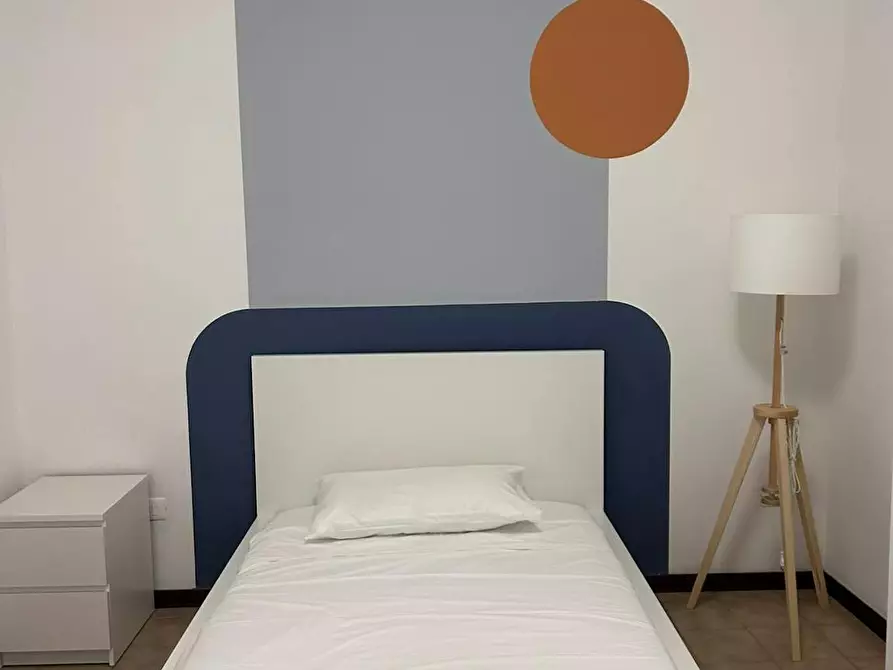 Immagine 5 di Camera in affitto  in Traversa Ventesima a Brescia