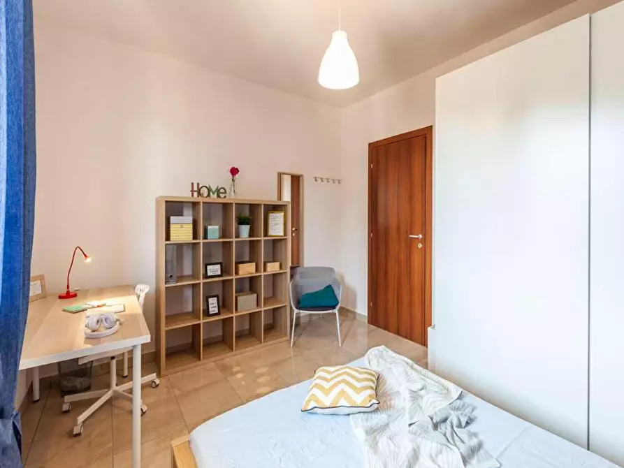 Immagine 4 di Camera in affitto  in Via Giuseppe Regaldi a Milano