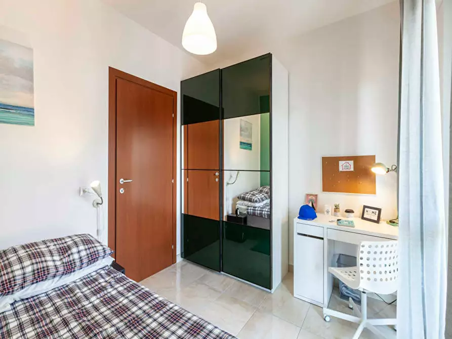 Immagine 4 di Camera in affitto  in Via Giuseppe Regaldi a Milano