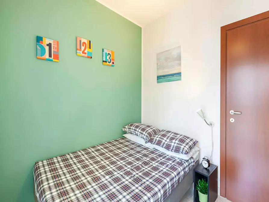 Immagine 2 di Camera in affitto  in Via Giuseppe Regaldi a Milano