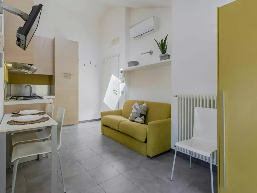 Immagine 6 di Camera in affitto  in Viale Trento a Rimini