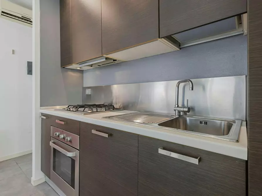 Immagine 10 di Camera in affitto  in Viale Trento a Rimini