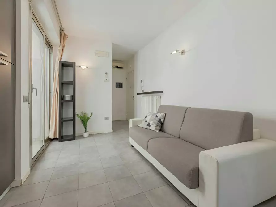 Immagine 8 di Camera in affitto  in Viale Trento a Rimini