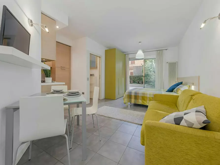 Immagine 2 di Appartamento in affitto  in Viale Trento a Rimini