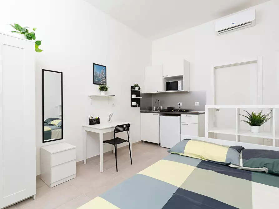 Immagine 5 di Appartamento in affitto  in Viale Fratelli Spazzoli a Forli'