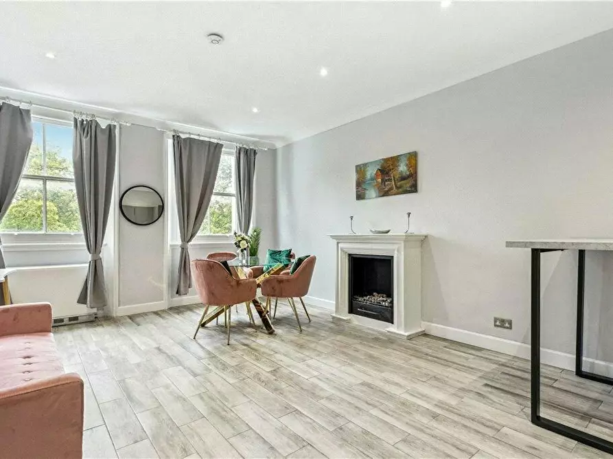 Immagine 1 di Appartamento in affitto  in Stanhope Gardens a Kensington