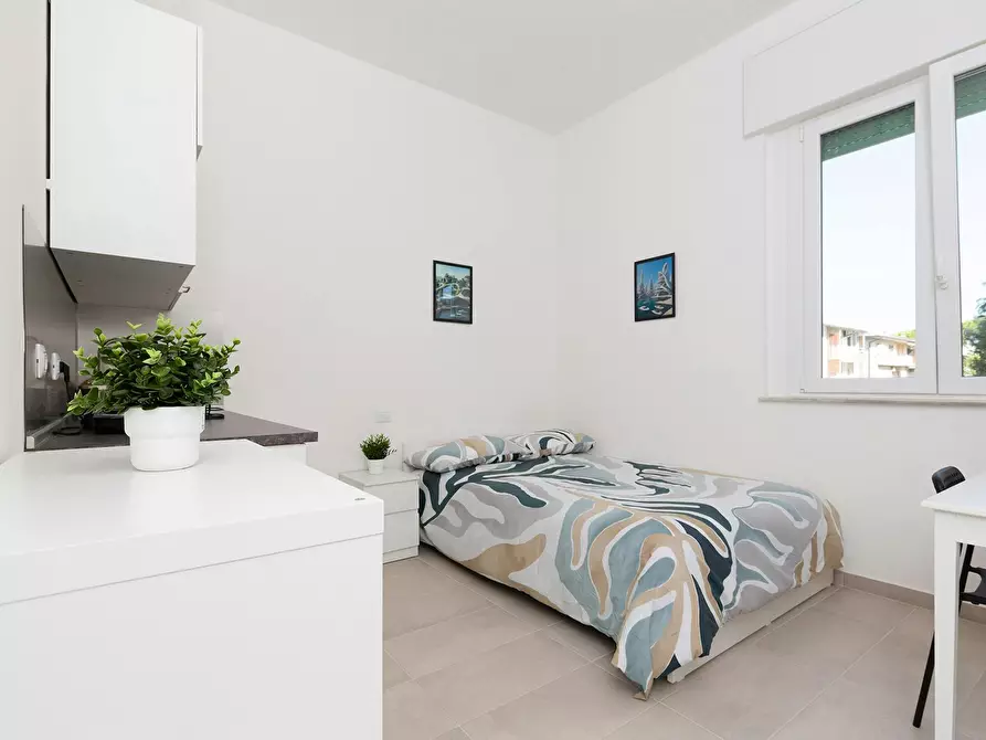 Immagine 2 di Appartamento in affitto  in Viale Fratelli Spazzoli a Forli'