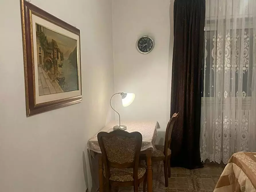 Immagine 4 di Camera in affitto  in Via Avola a Roma