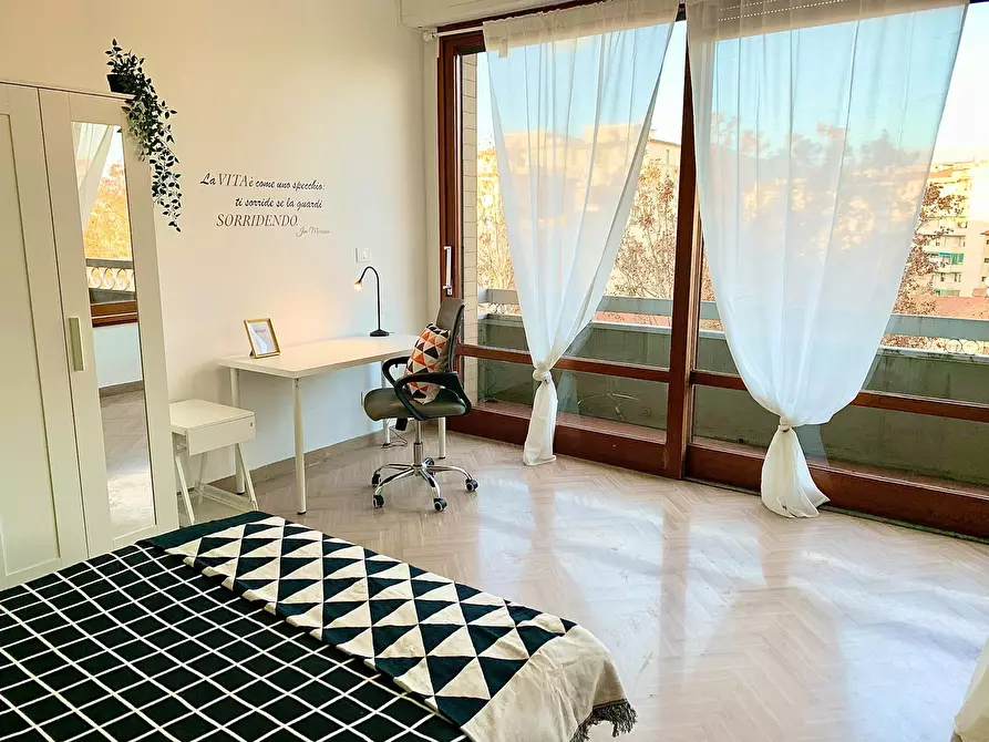 Immagine 8 di Camera in affitto  in Viale Francesco Redi a Firenze