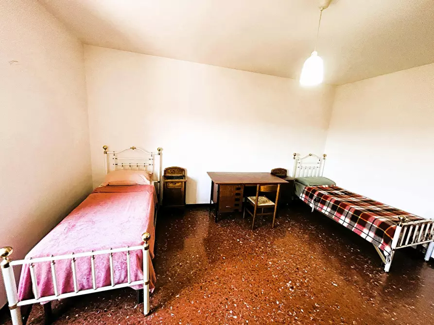 Immagine 7 di Camera condivisa in affitto  in Via Prenestina a Roma