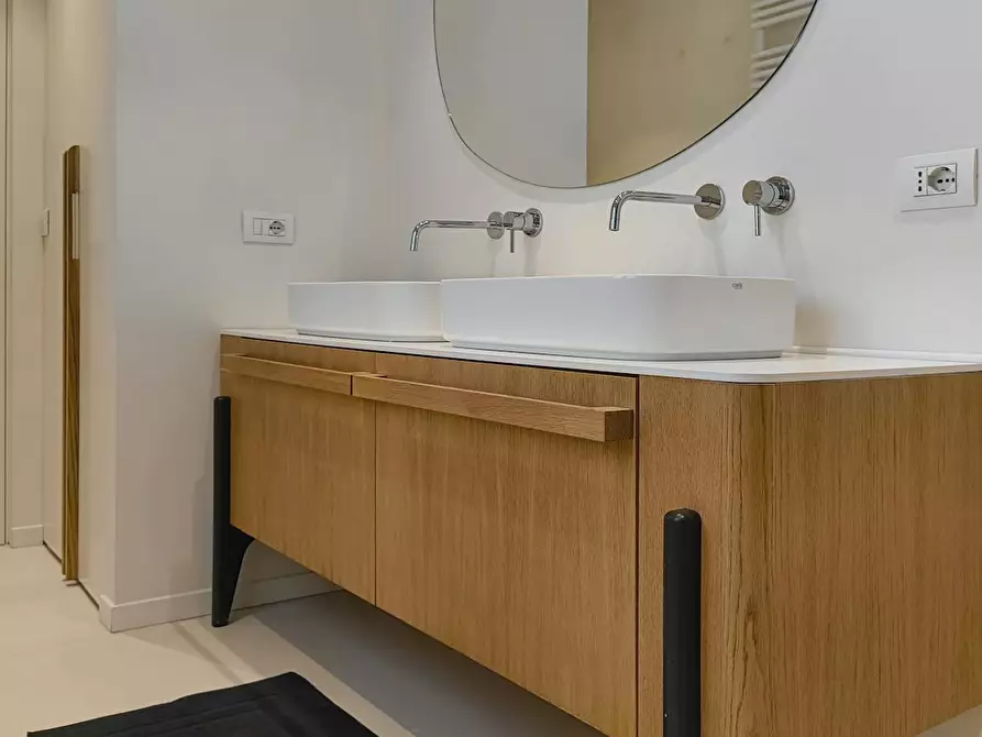 Immagine 6 di Appartamento in affitto  in Via Ventimiglia a Torino