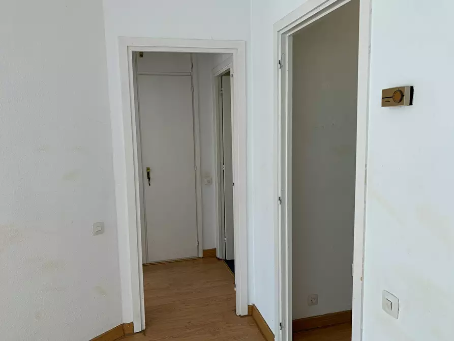 Immagine 5 di Appartamento in affitto  in Calle de San Bernardo a Madrid