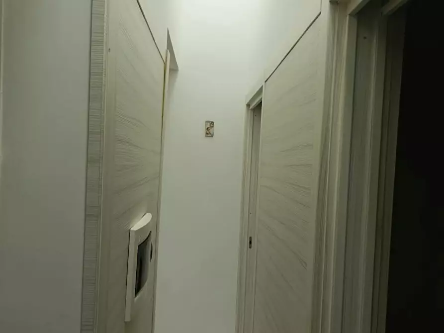 Immagine 10 di Camera in affitto  in Vico Vetriera Vecchia a Napoli