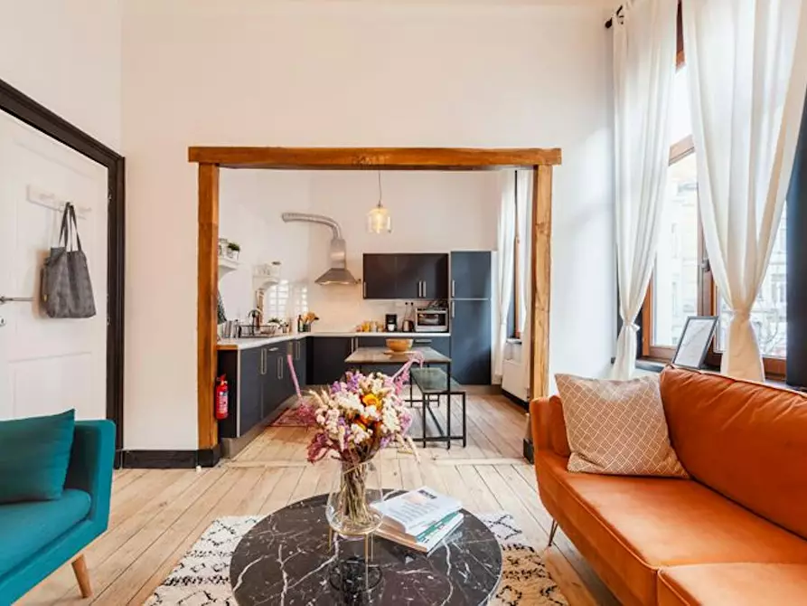 Immagine 1 di Casa indipendente in affitto  in Rue de Roumanie a Saint-Gilles