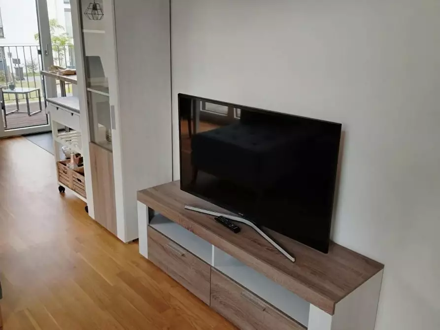 Immagine 2 di Appartamento in affitto  in Mühlenstraße a Berlin