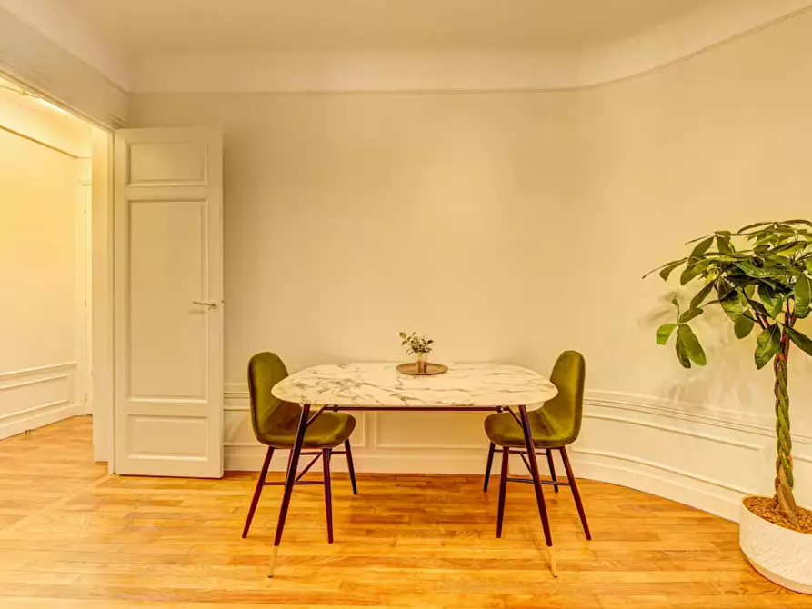 Immagine 6 di Appartamento in affitto  in Rue Pergolèse a Paris 16