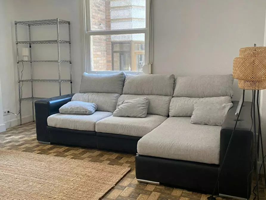 Immagine 2 di Camera in affitto  in Rúa Médico Don José Mato a Vigo