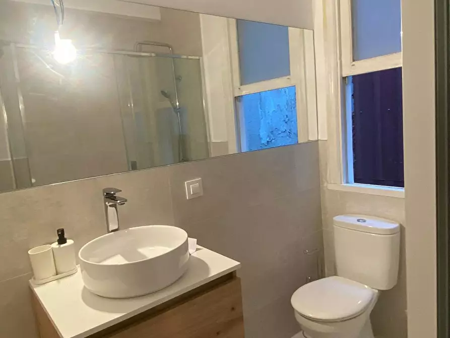 Immagine 10 di Camera in affitto  in Rúa Médico Don José Mato a Vigo