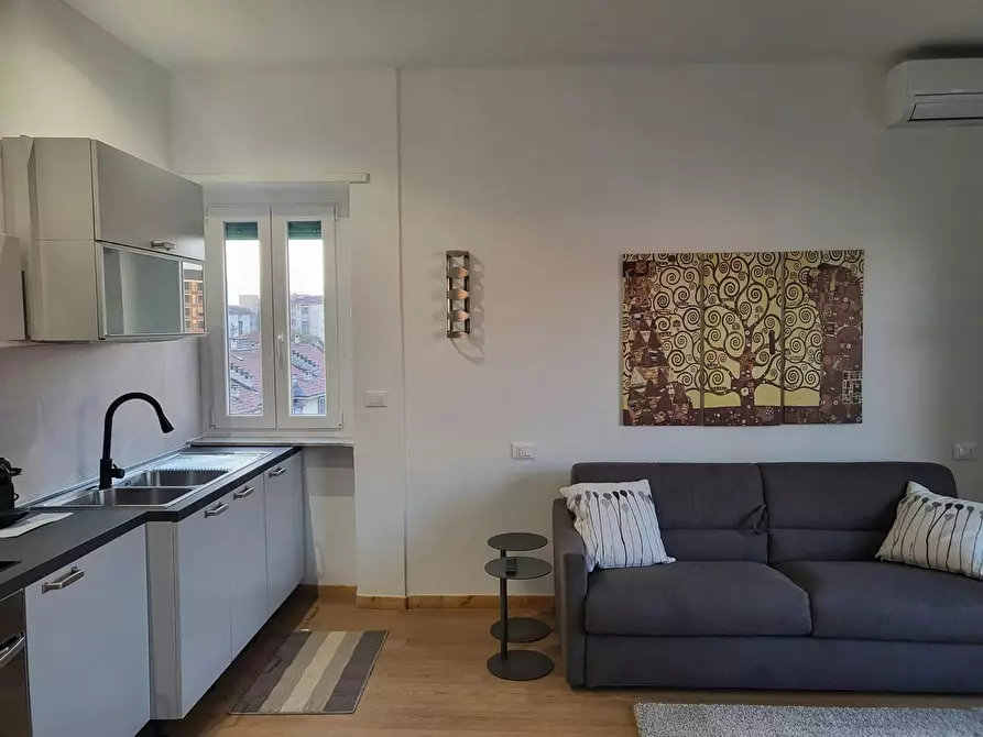 Immagine 6 di Appartamento in affitto  in Corso Sebastopoli a Torino