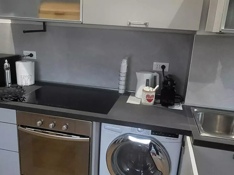 Immagine 10 di Appartamento in affitto  in Corso Sebastopoli a Torino