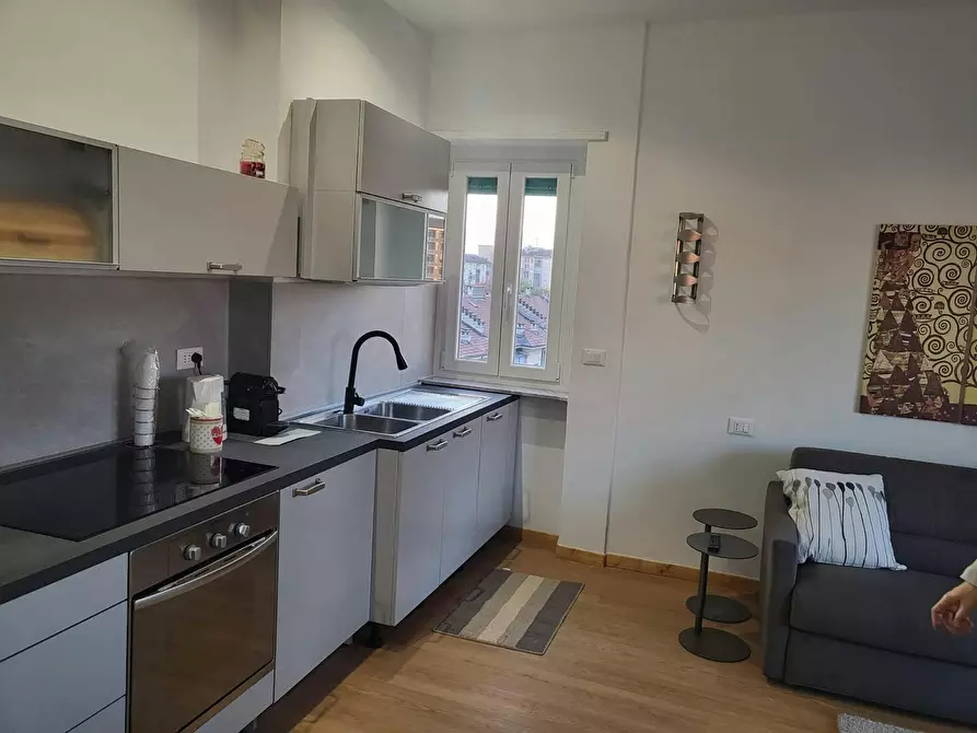 Immagine 8 di Appartamento in affitto  in Corso Sebastopoli a Torino