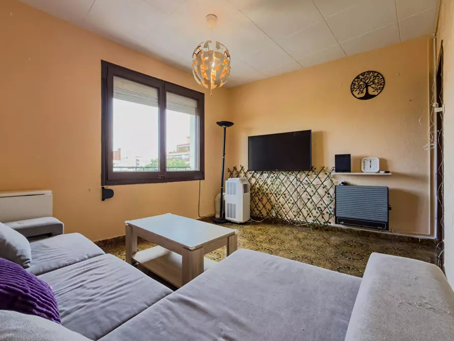 Immagine 1 di Appartamento in affitto  in Carrer de Bacardí a Barcelona