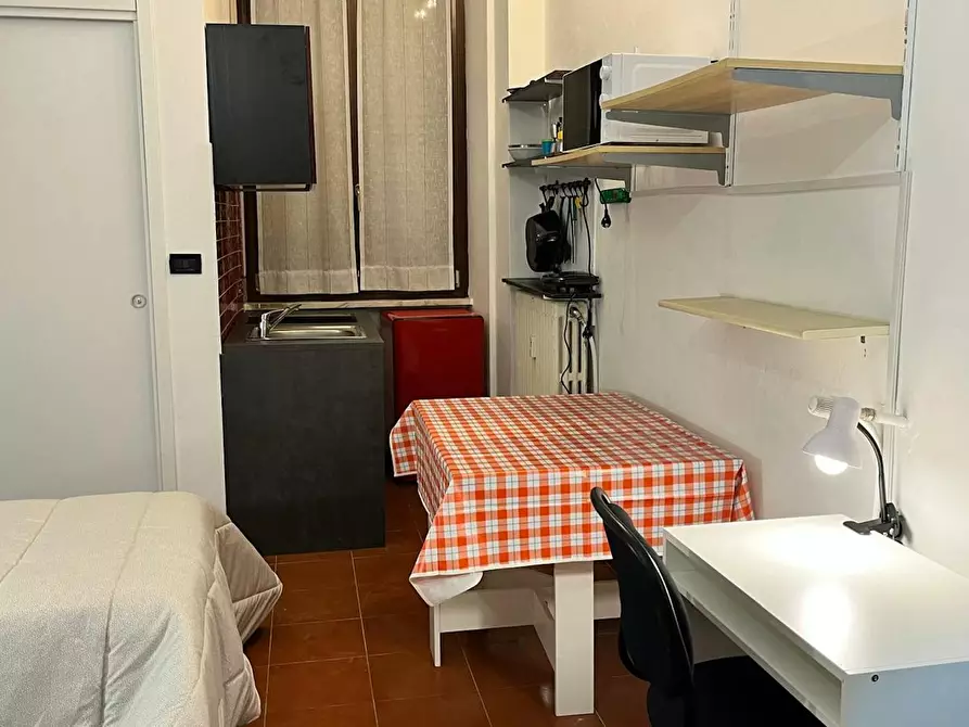 Immagine 9 di Camera condivisa in affitto  in Via Pesaro a Torino