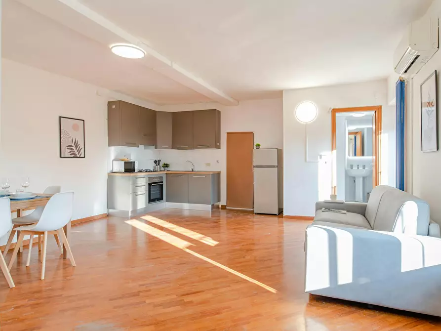 Immagine 1 di Appartamento in affitto  in Via Giuseppe Garibaldi a Torino