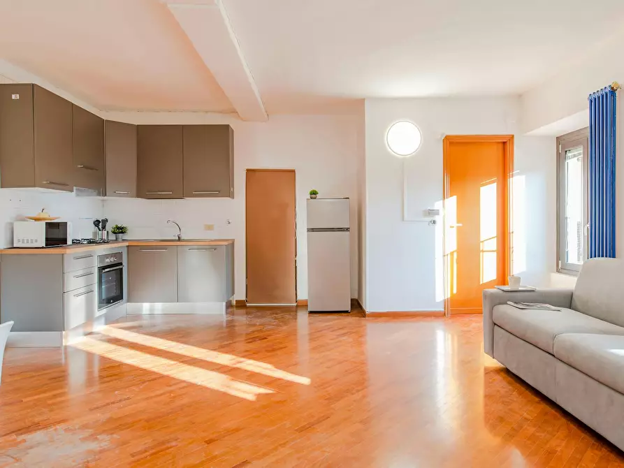 Immagine 10 di Appartamento in affitto  in Via Giuseppe Garibaldi a Torino