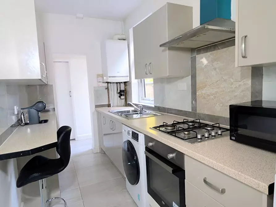 Immagine 5 di Casa indipendente in affitto  in Western Road a Leicester
