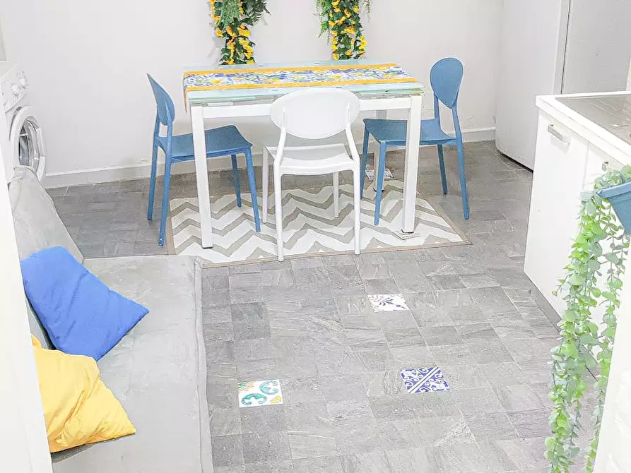 Immagine 7 di Appartamento in affitto  in Vico I Gravina a Napoli