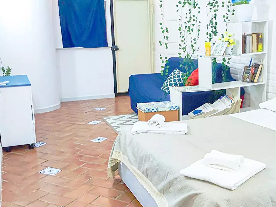 Immagine 4 di Appartamento in affitto  in Vico I Gravina a Napoli