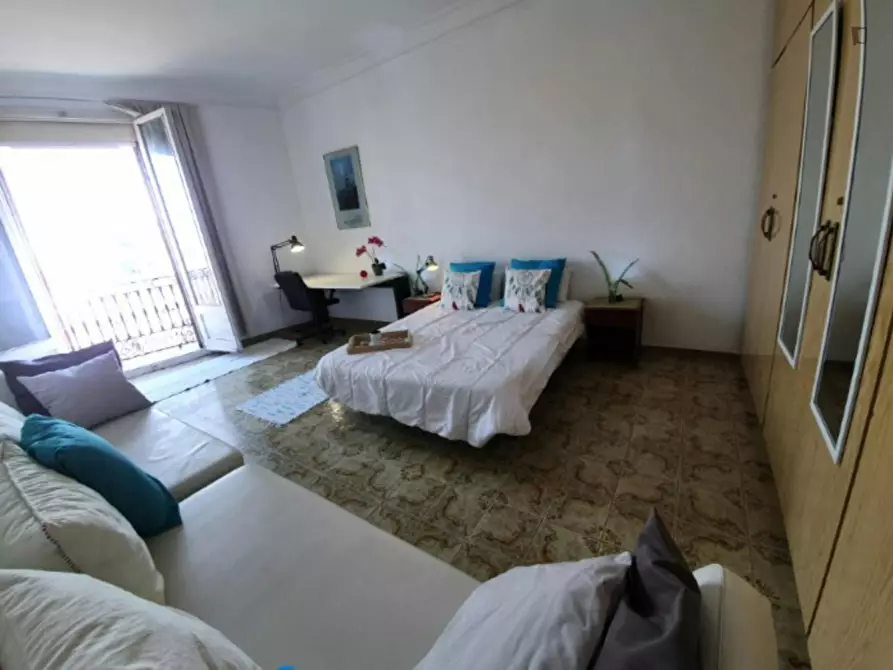 Immagine 3 di Camera in affitto  in La Rambla a Barcelona