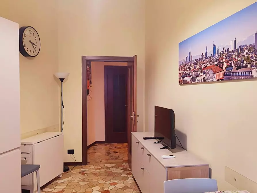 Immagine 4 di Appartamento in affitto  in Via Tavazzano a Milano