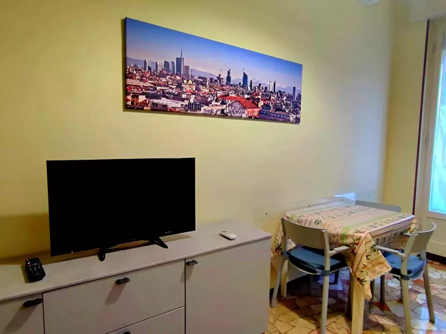 Immagine 3 di Appartamento in affitto  in Via Tavazzano a Milano