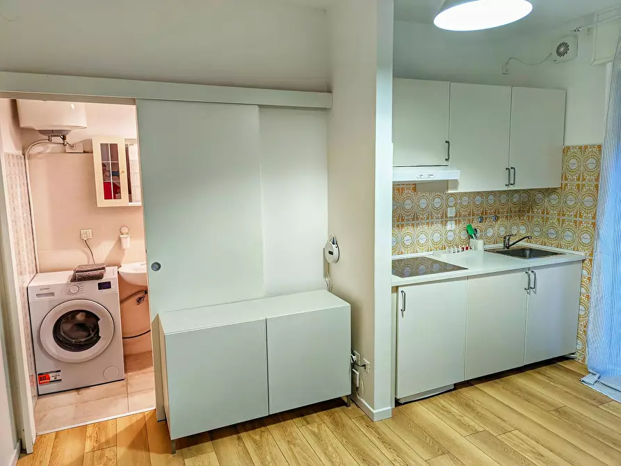 Immagine 1 di Appartamento in affitto  in Via Ulisse Dini a Padova