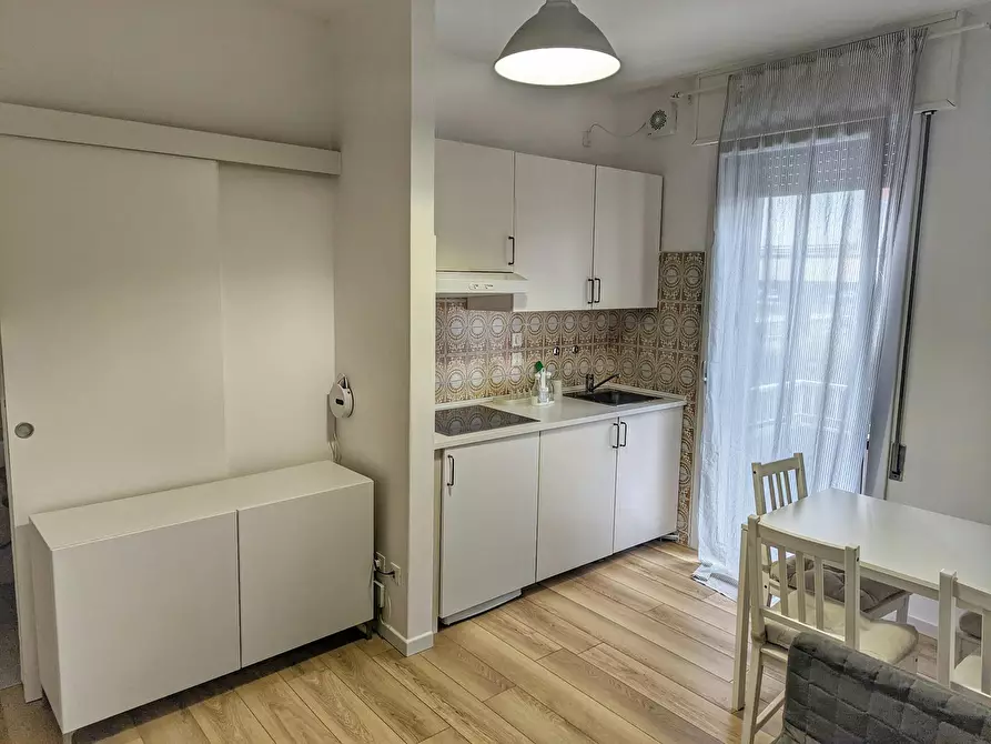 Immagine 2 di Appartamento in affitto  in Via Ulisse Dini a Padova