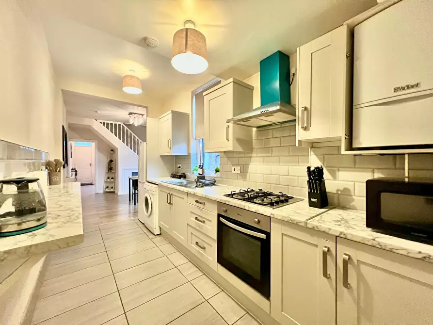 Immagine 2 di Casa indipendente in affitto  in Kingsland Avenue a 