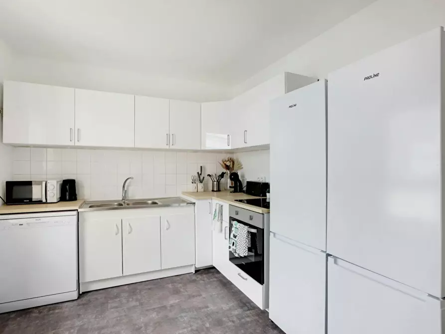 Immagine 6 di Camera in affitto  in Rue de l'Abreuvoir a Courbevoie