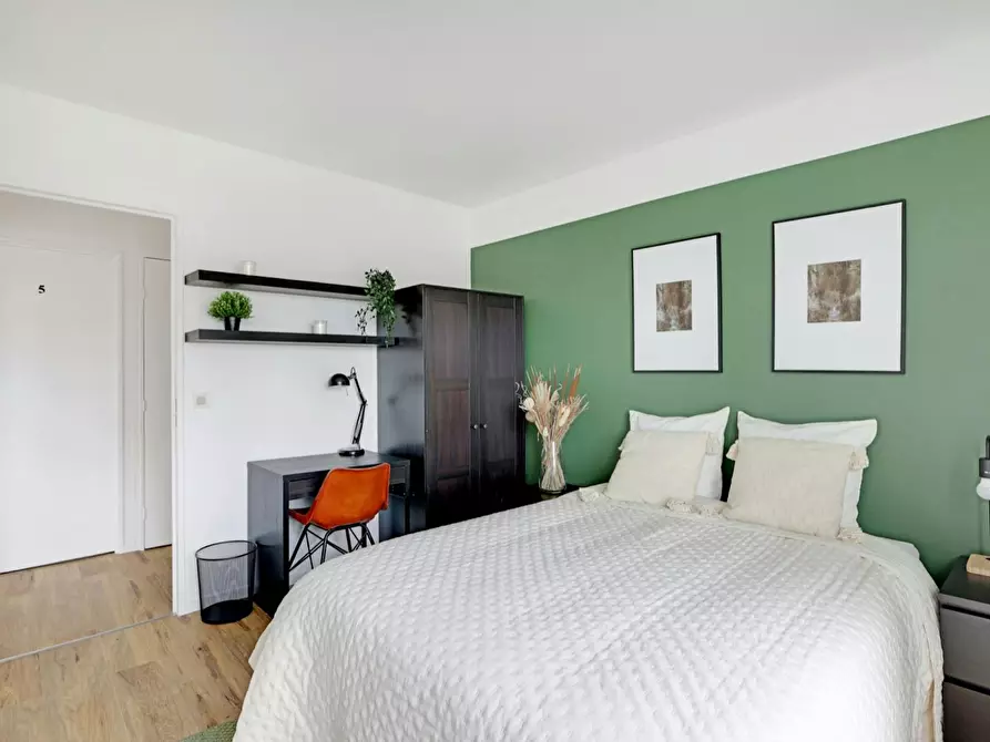 Immagine 1 di Camera in affitto  in Rue de l'Abreuvoir a Courbevoie