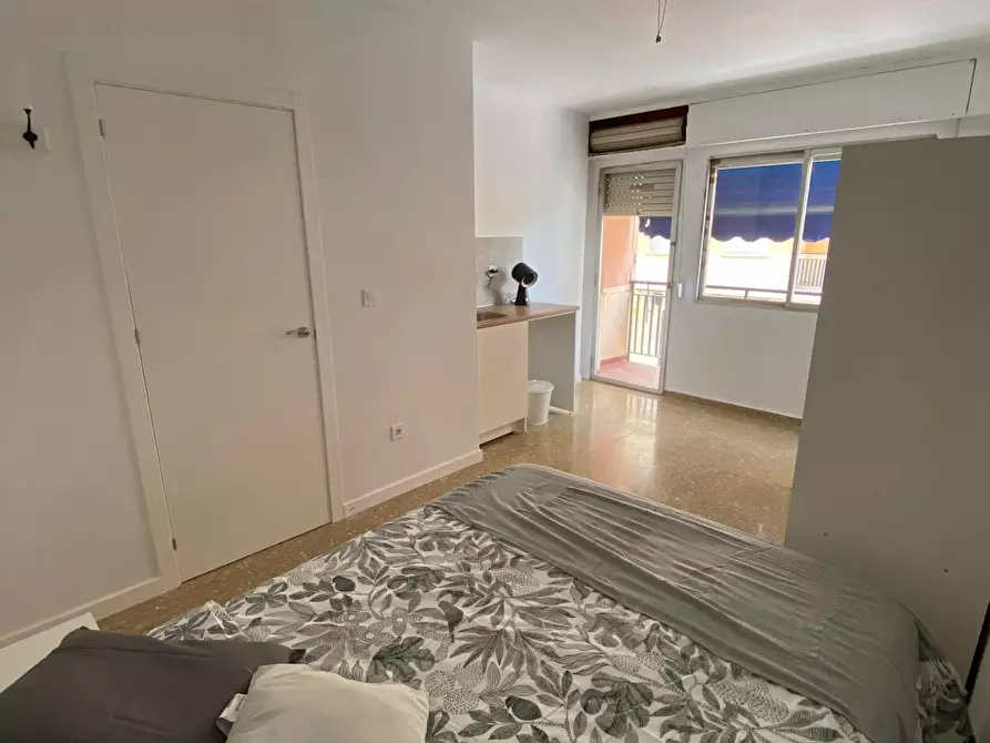 Immagine 1 di Camera in affitto  in Carrer Joan Lluis Vives a Manises