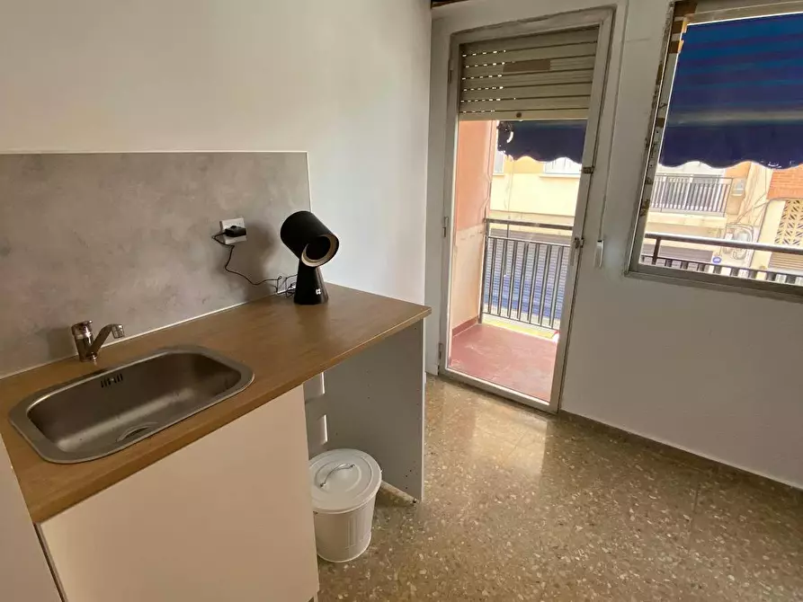 Immagine 3 di Camera in affitto  in Carrer Joan Lluis Vives a Manises