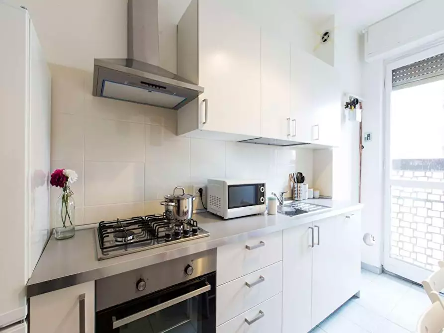 Immagine 8 di Camera in affitto  in Via dei Mandorli a Buccinasco