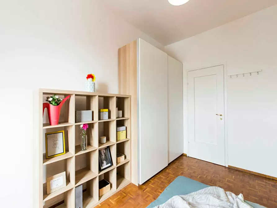 Immagine 6 di Camera in affitto  in Via dei Mandorli a Buccinasco