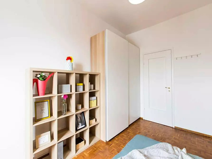 Immagine 5 di Camera in affitto  in Via dei Mandorli a Buccinasco